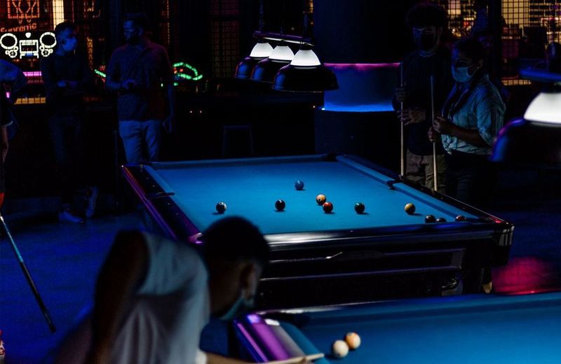 Qrew-Billiard-hall-Arcade